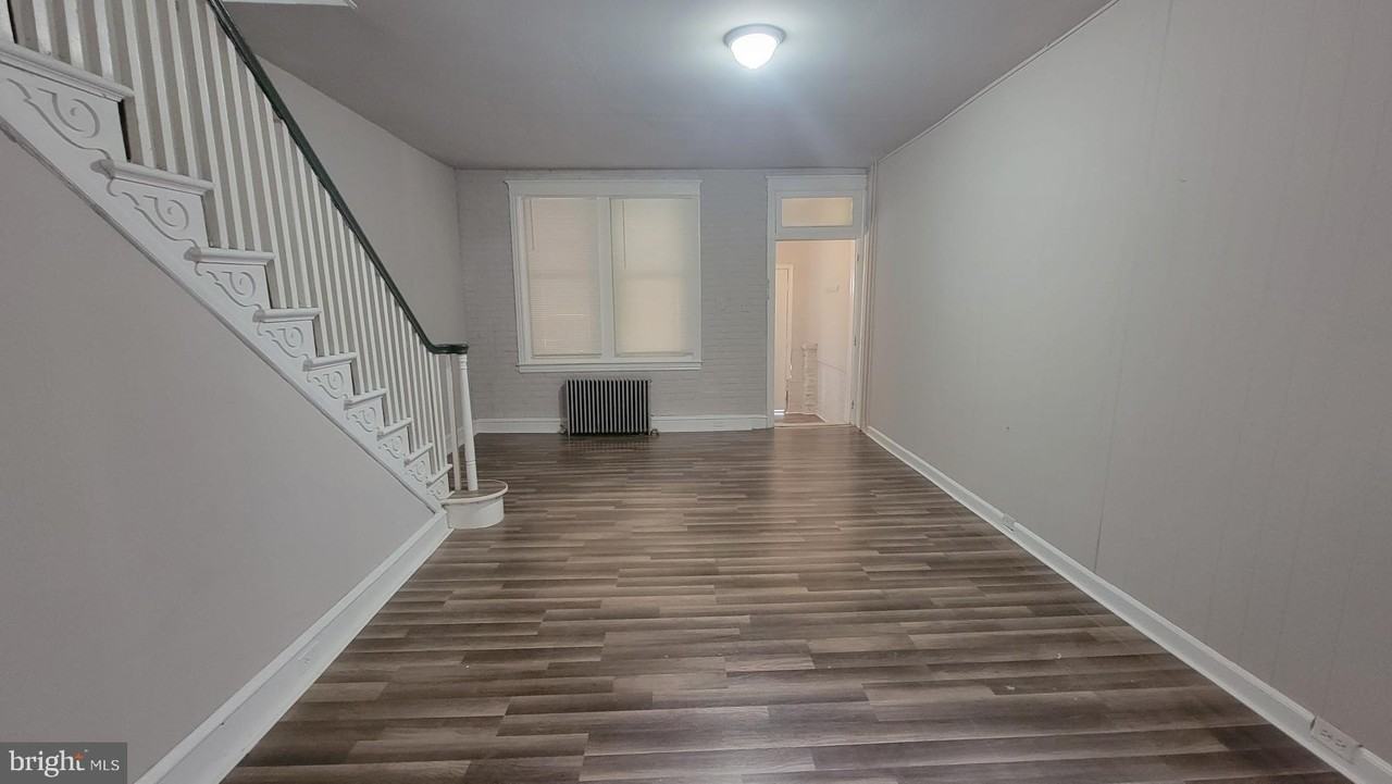 3208 D St - Photo 6 of 33