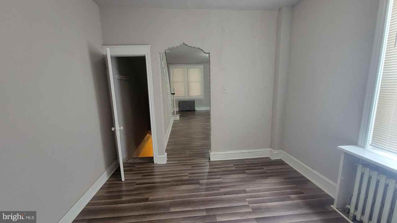 3208 D St - Photo 7 of 33