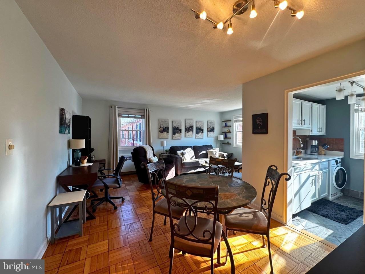 4372 N Pershing Dr Apt 2 #2 - Photo 5 of 26