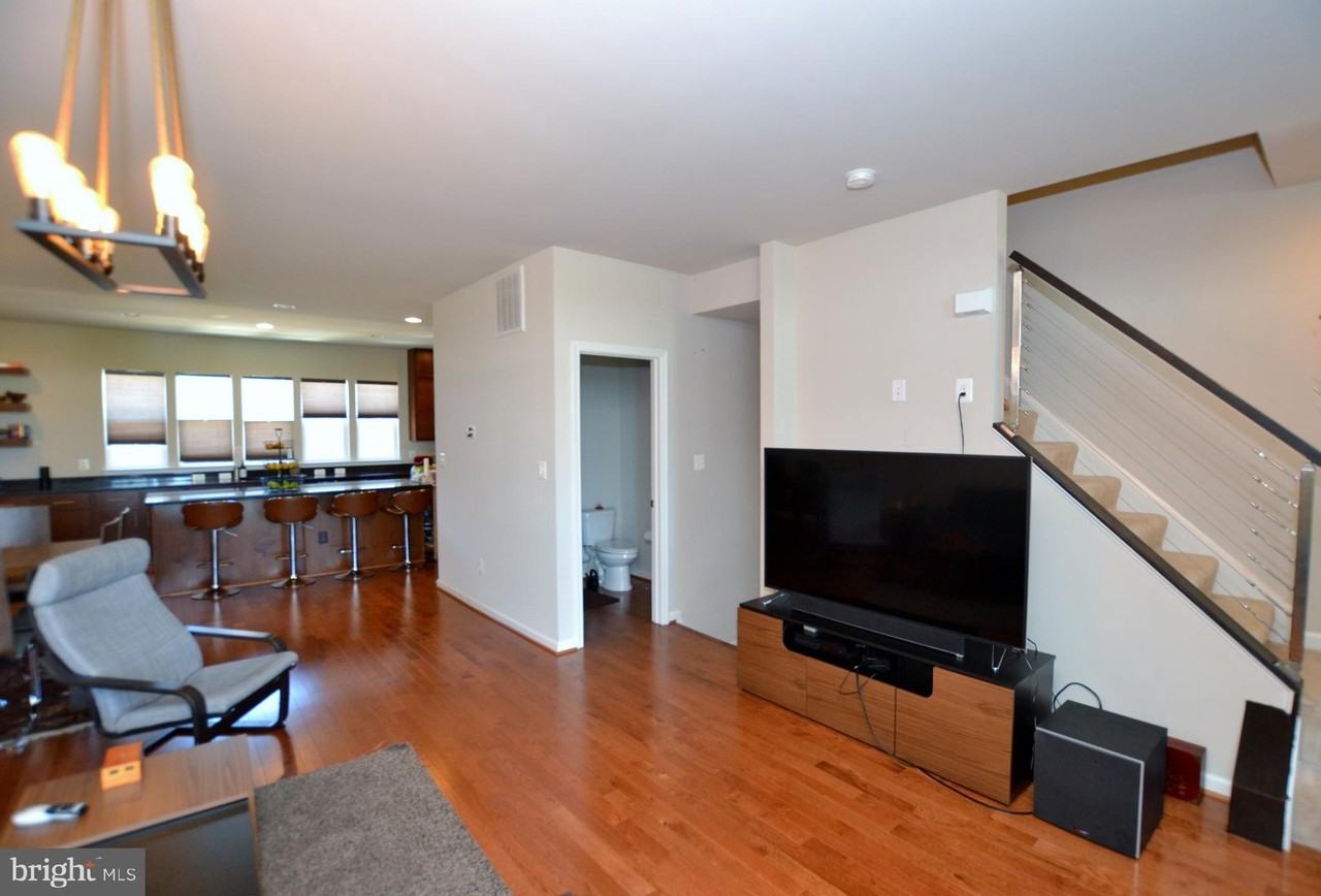 21027 Ashburn Heights Dr - Photo 6 of 16