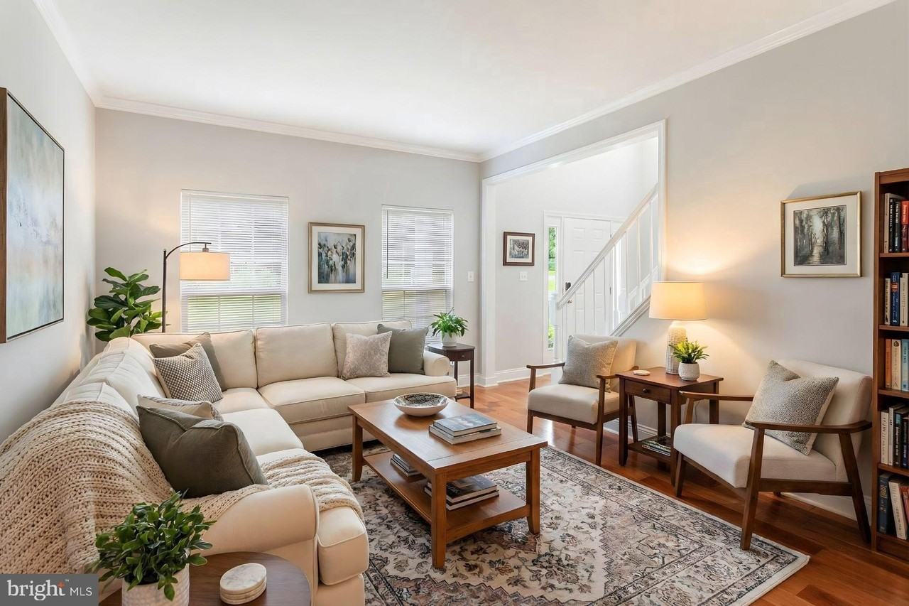 45 Twin Hill Ln - Photo 6 of 14