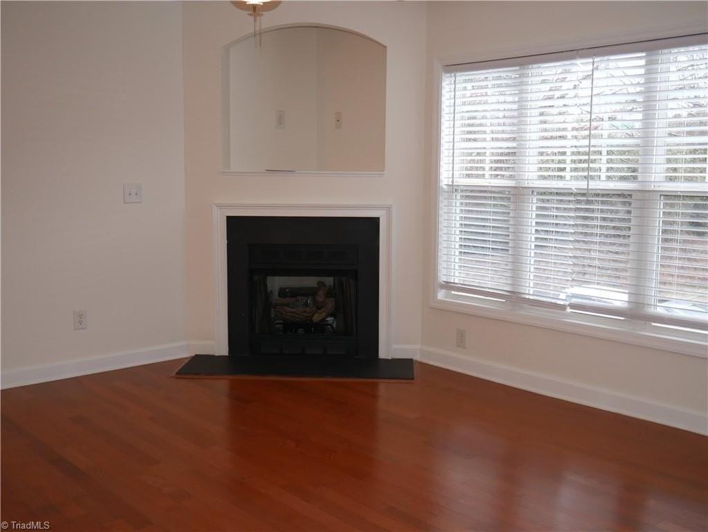 4762 Tatton Park Cir #2B - Photo 5 of 18