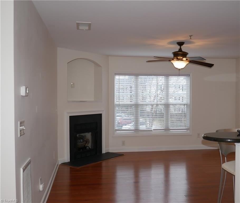 4762 Tatton Park Cir #2B - Photo 6 of 18