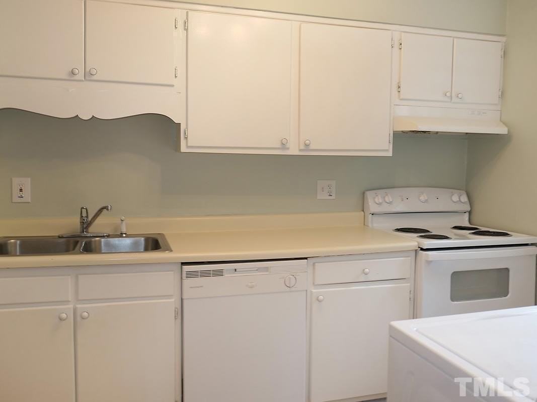 332 Ashley Forest Rd - Photo 6 of 16