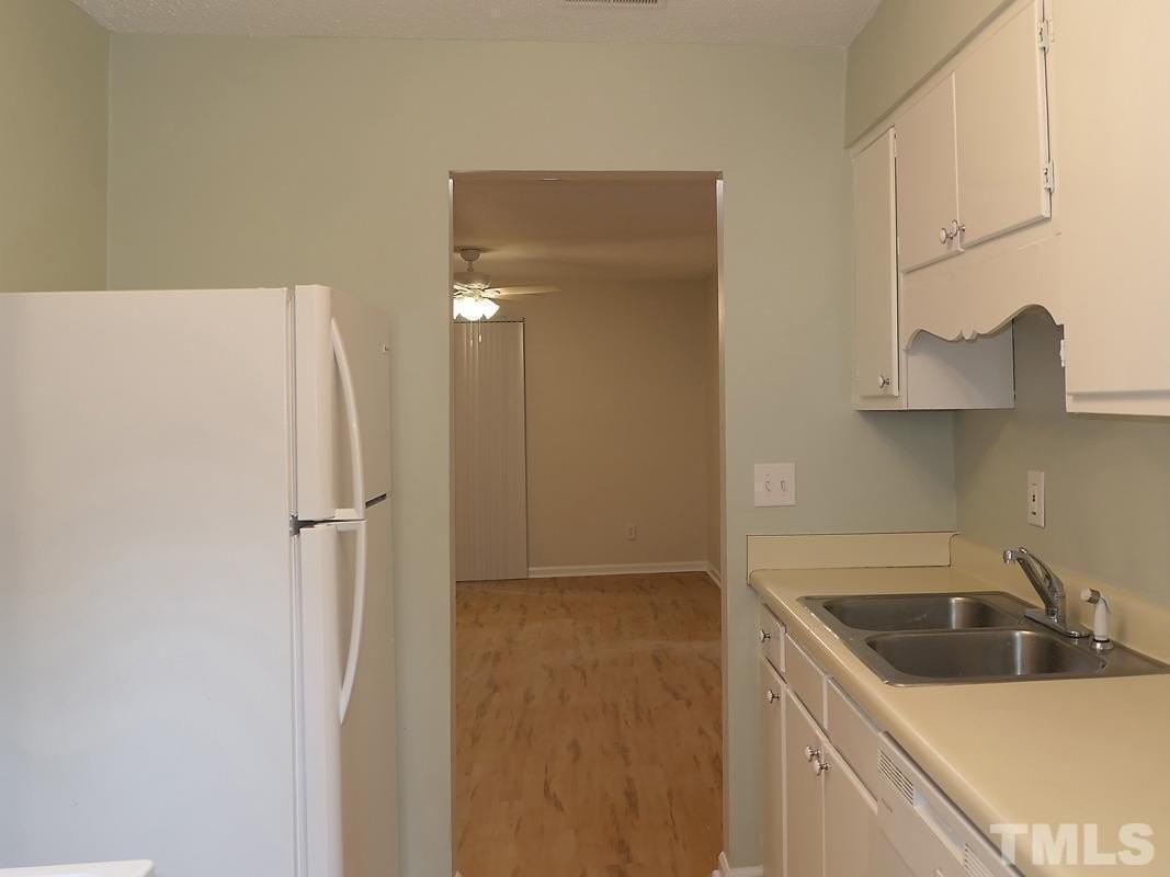 332 Ashley Forest Rd - Photo 7 of 16