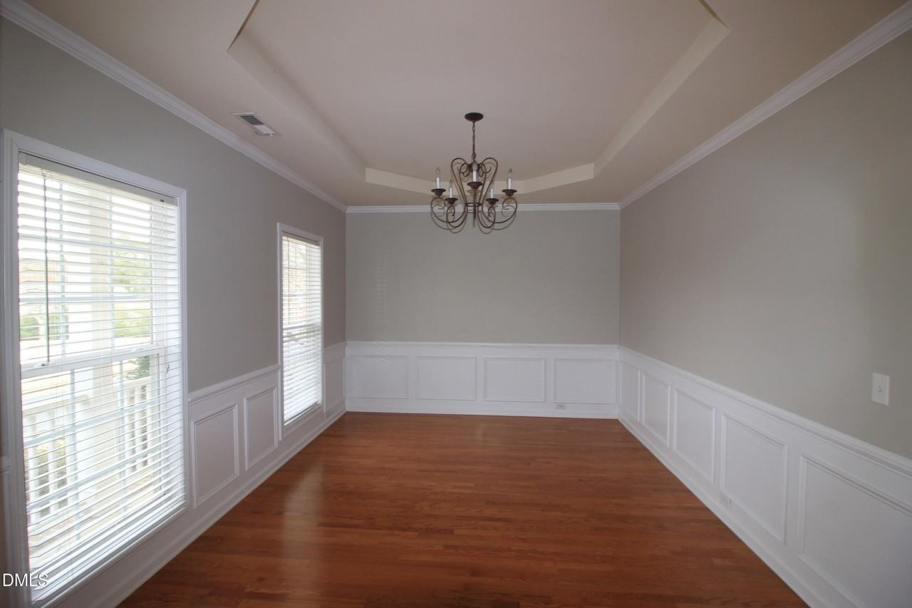 510 Warlick Green Ln - Photo 3 of 33