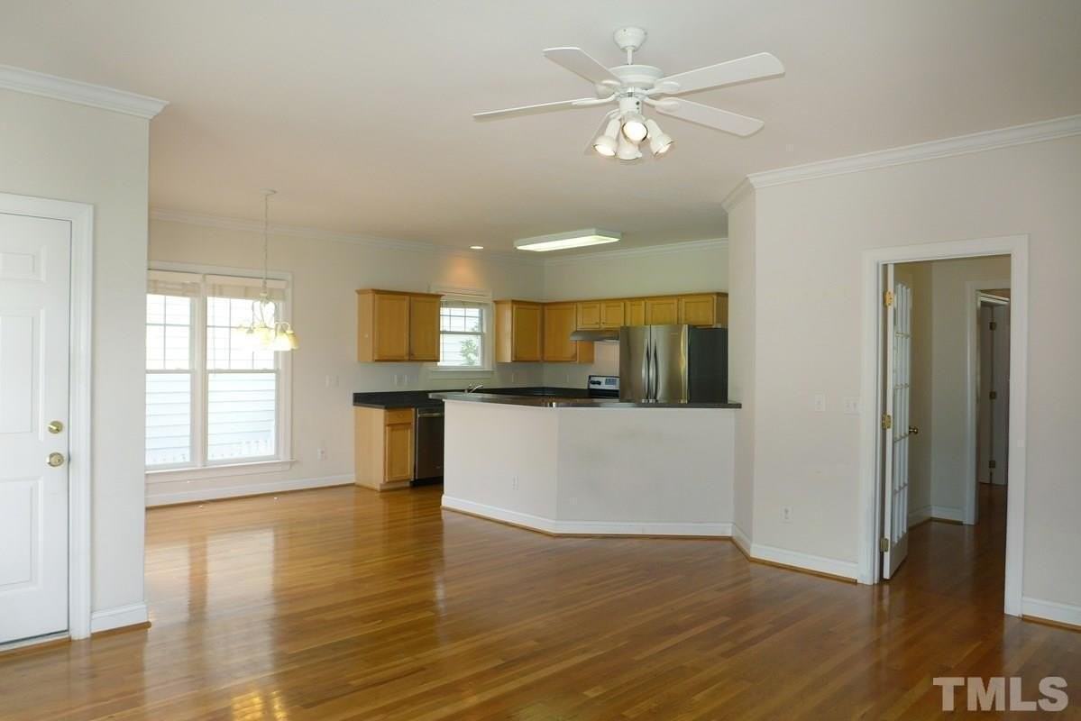 120 Tharrington Dr - Photo 4 of 22