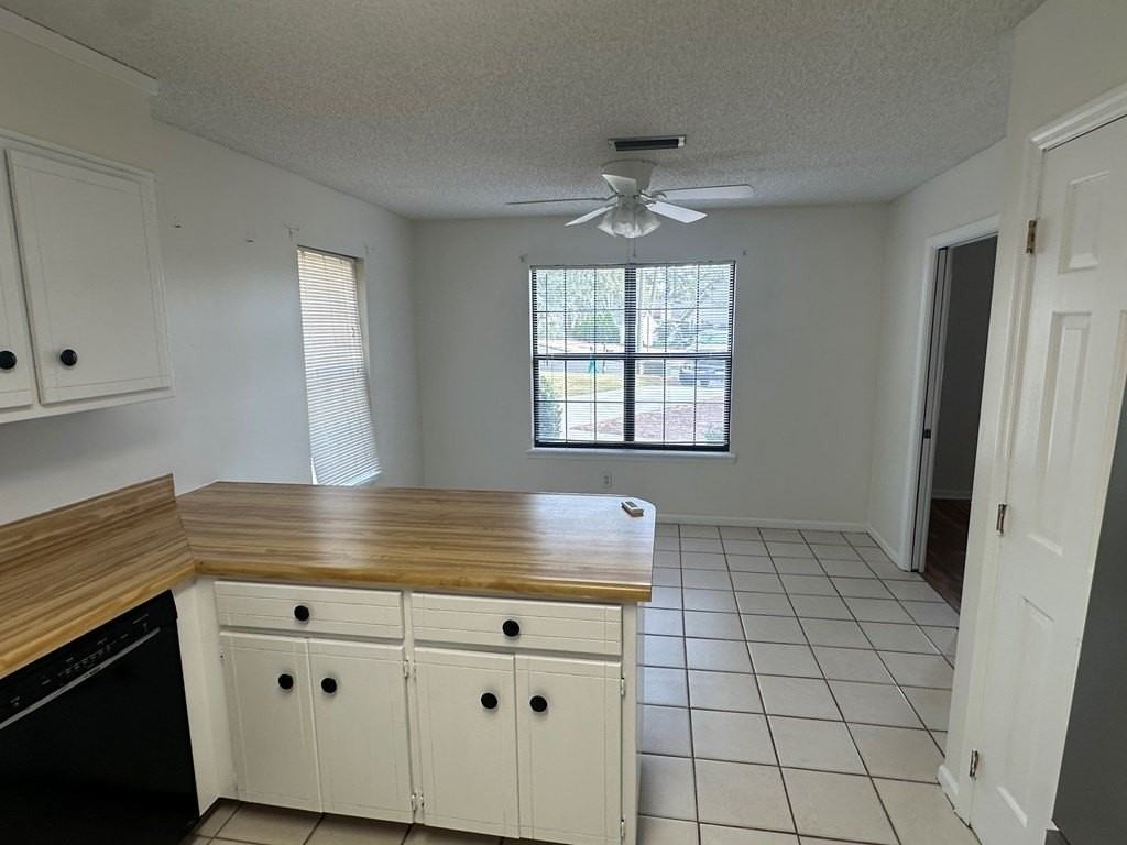 2834 Willow Wood Cir - Photo 5 of 11