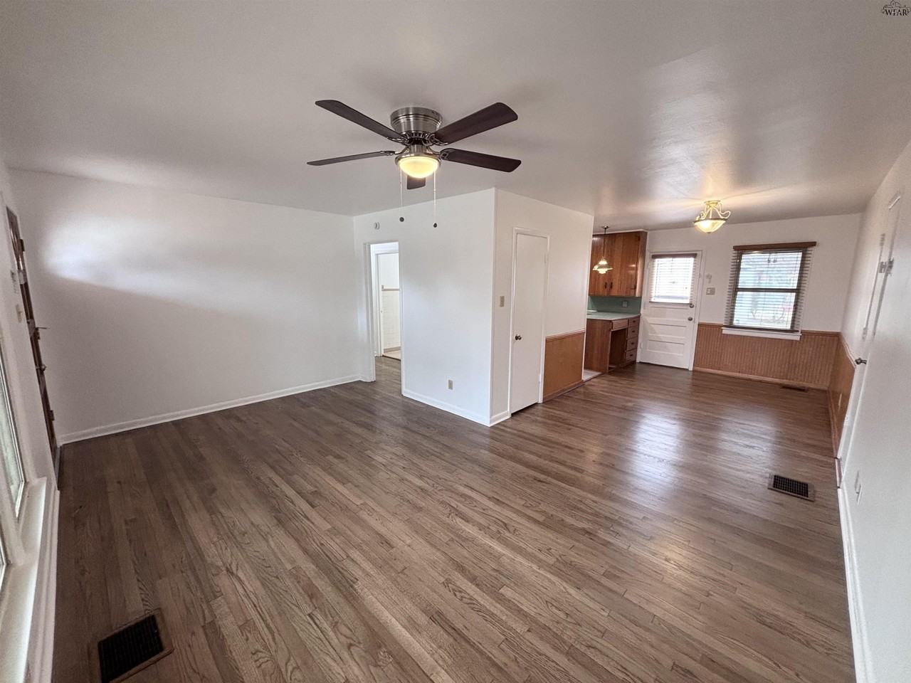 4300 Hughes Dr - Photo 3 of 22