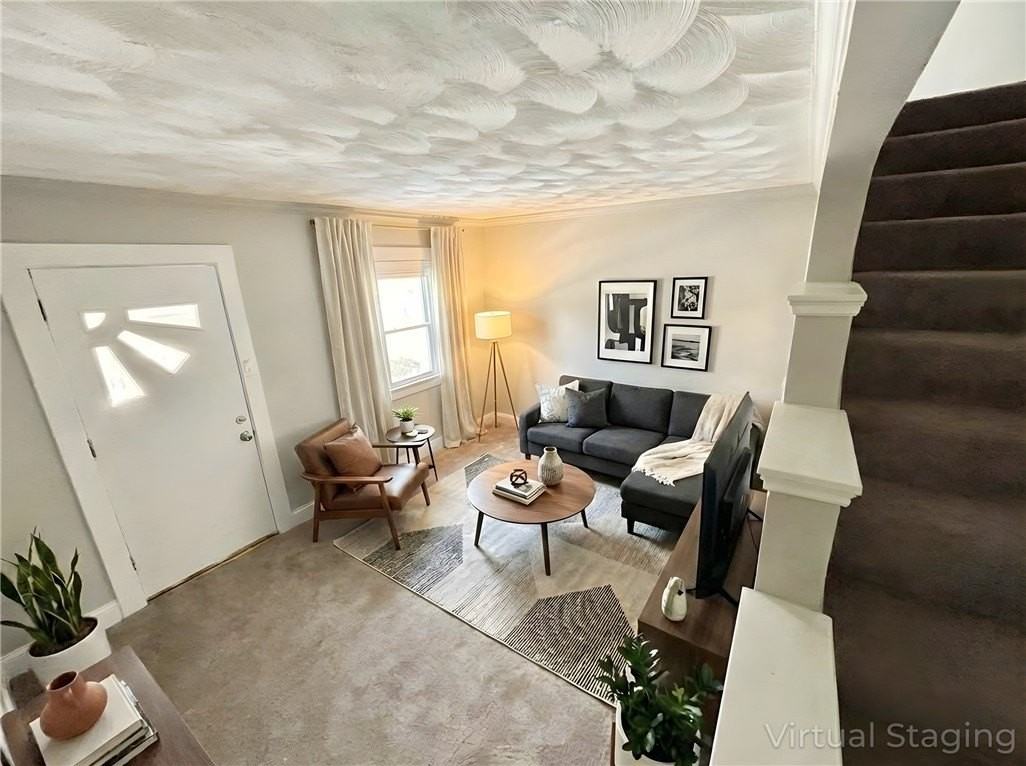 874 Vankirk St - Photo 2 of 9