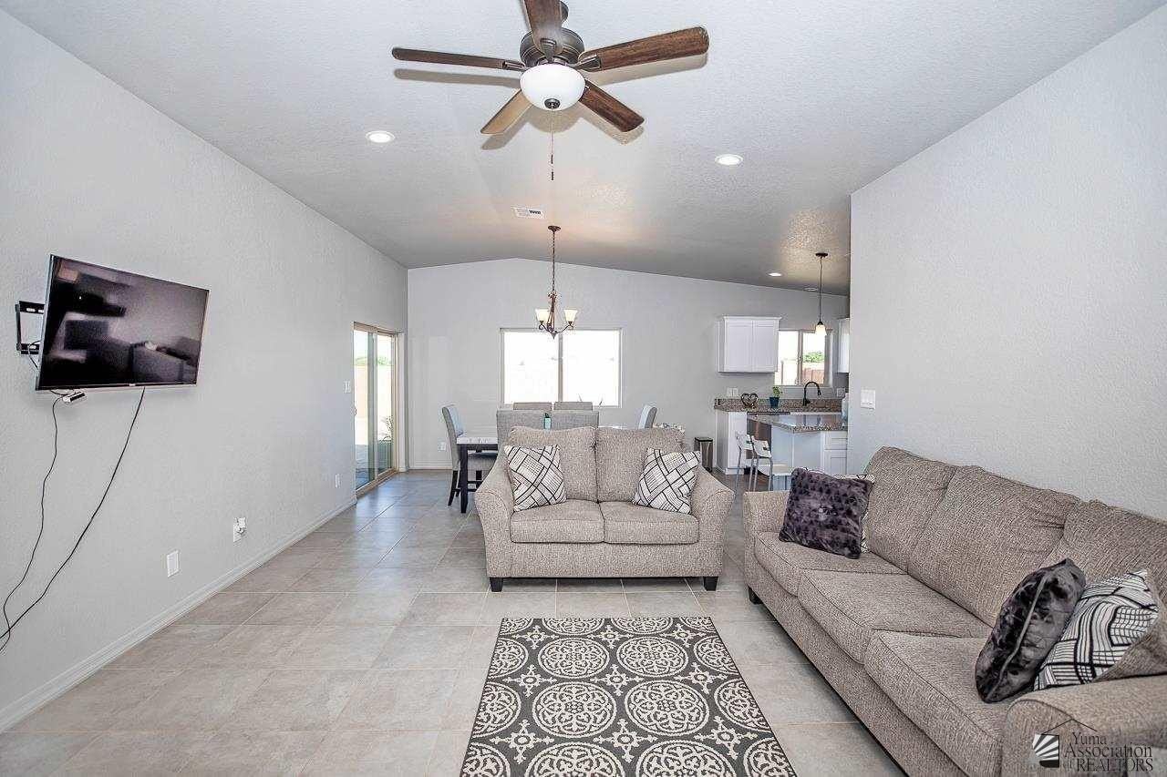 11618 E 33rd Pl - Photo 5 of 33