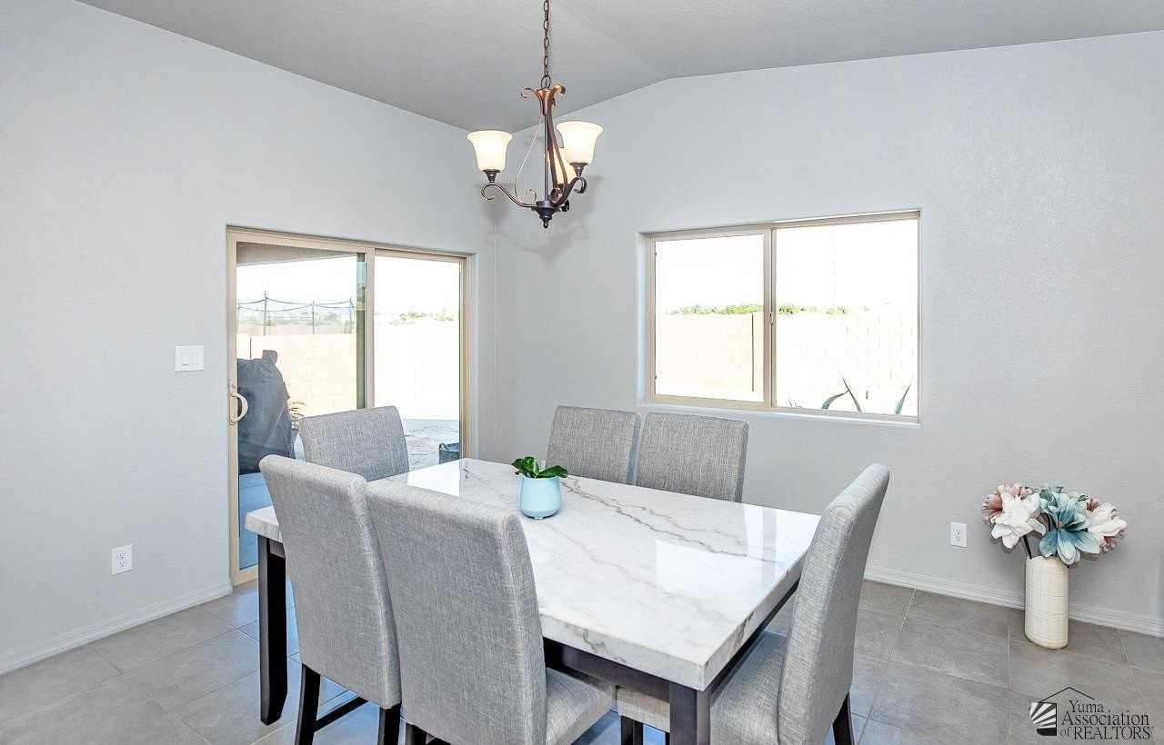 11618 E 33rd Pl - Photo 6 of 33