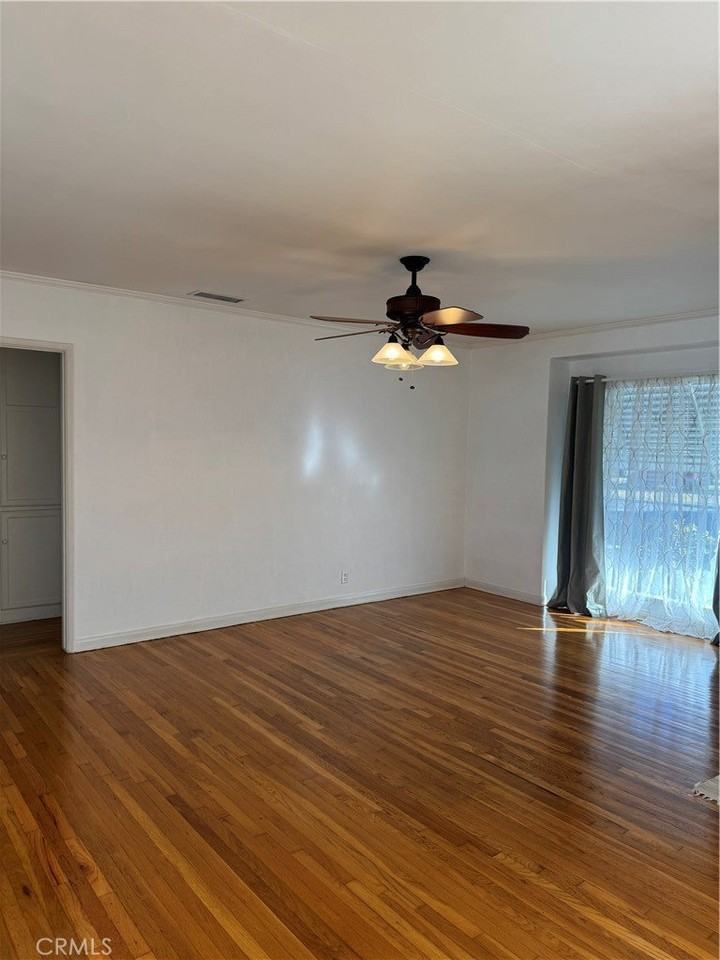 5729 E Wardlow Rd - Photo 5 of 19