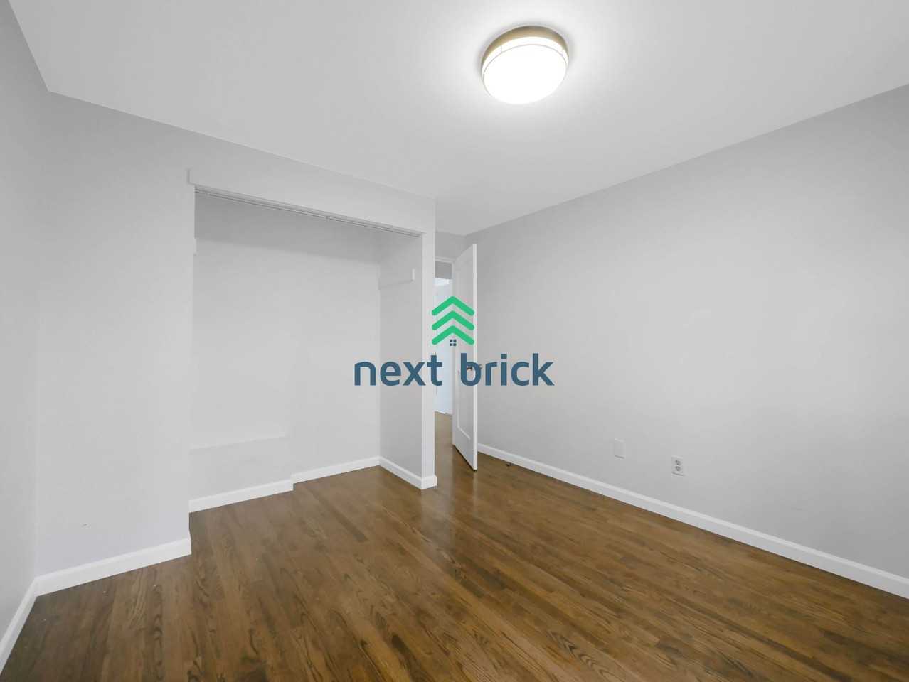 13709 115th Ave Ne - Photo 7 of 20