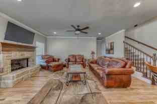 128 Breeders Dr - Photo 1 of 1