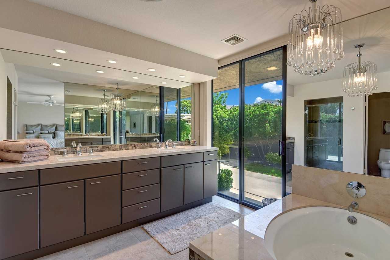 3 Dartmouth Dr - Photo 6 of 50