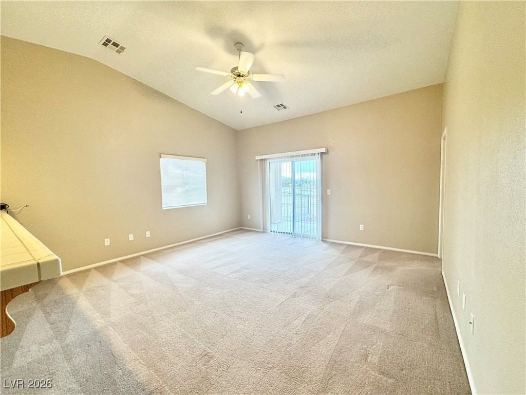 781 San Lorenzo St - Photo 6 of 17