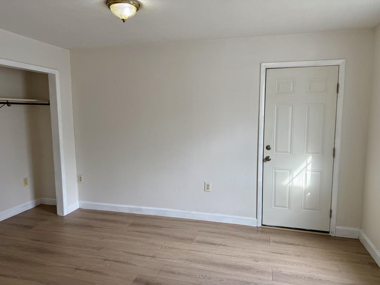 2001 Dixon St - Photo 6 of 9