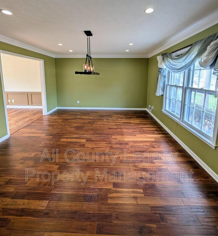 1503 Ridgeland Ct Sw - Photo 3 of 17