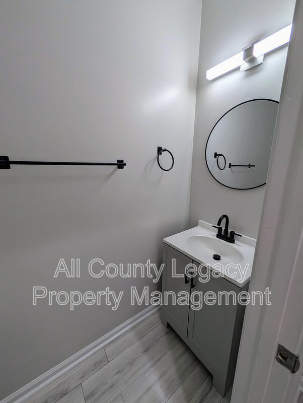 2537 Emma Way - Photo 6 of 13