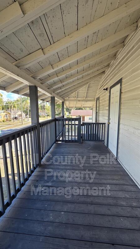 602 Emma St #3 - Photo 2 of 14