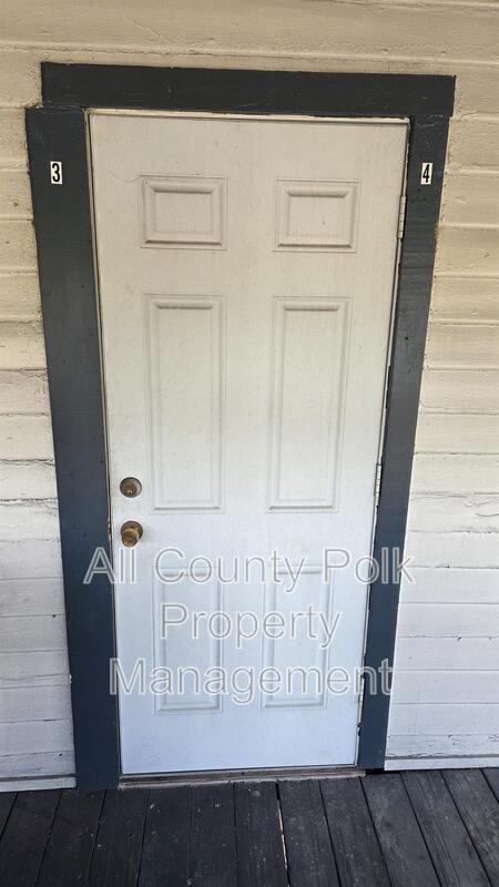 602 Emma St #3 - Photo 3 of 14