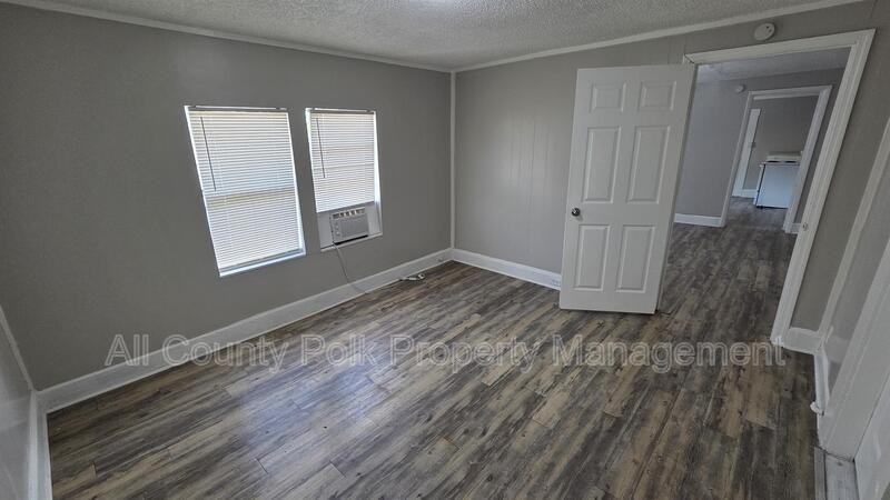 602 Emma St #3 - Photo 6 of 14