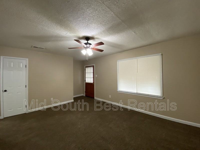 3282 Morningside St - Photo 3 of 12