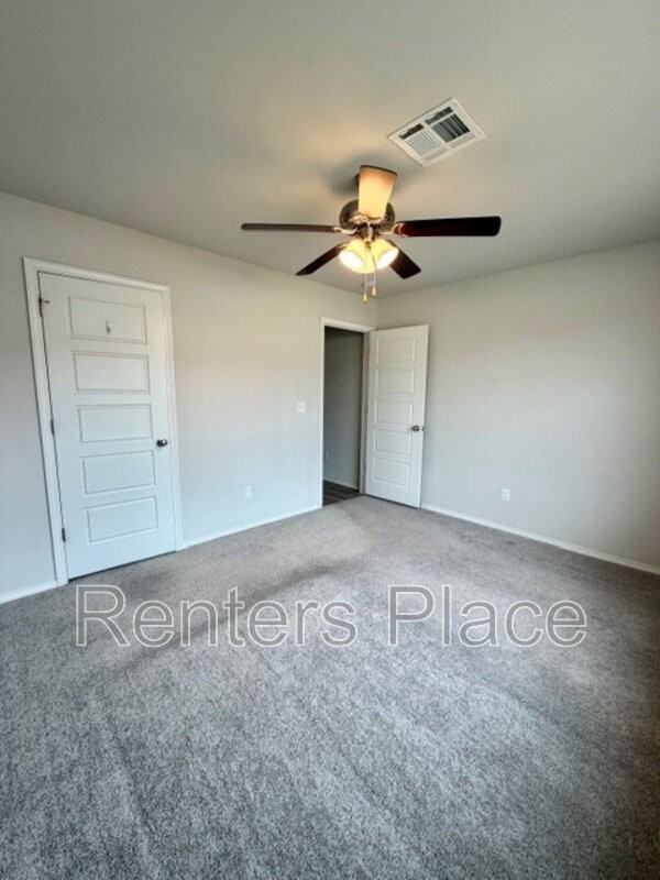 1813 E Van Buren Pl - Photo 4 of 23