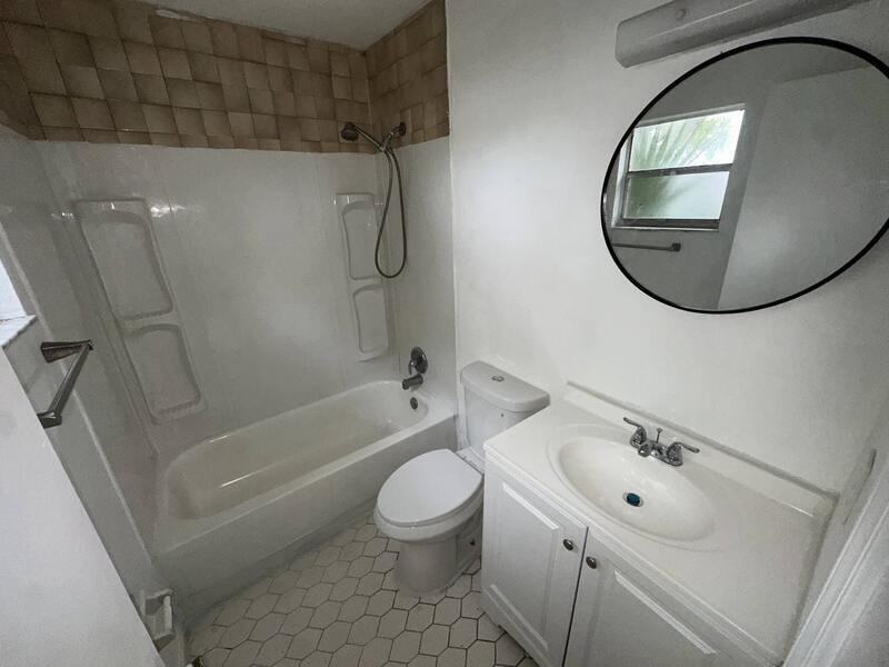 5523 Lehigh Ave #1 - Photo 5 of 8