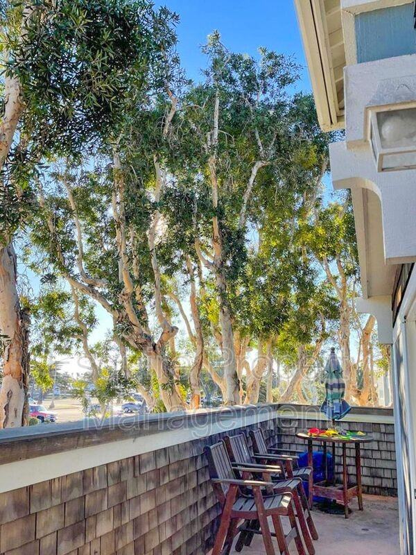 2847 Harbor Blvd #1 - Photo 4 of 7