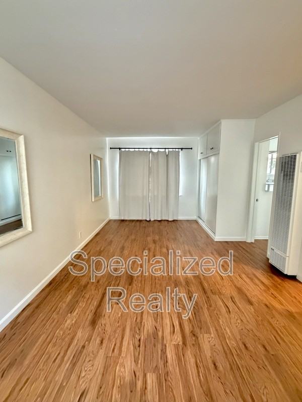 438 Arden Ave #C - Photo 4 of 10