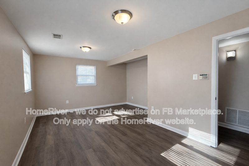 13930 Rycroft Ct - Photo 2 of 15