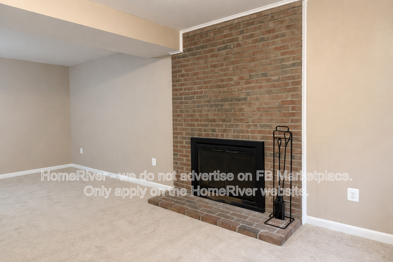 13930 Rycroft Ct - Photo 3 of 15