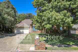 800 Silver Creek Dr - Photo 1 of 1