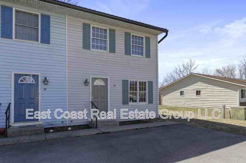 4 Fleming Dr #B - Photo 2 of 12