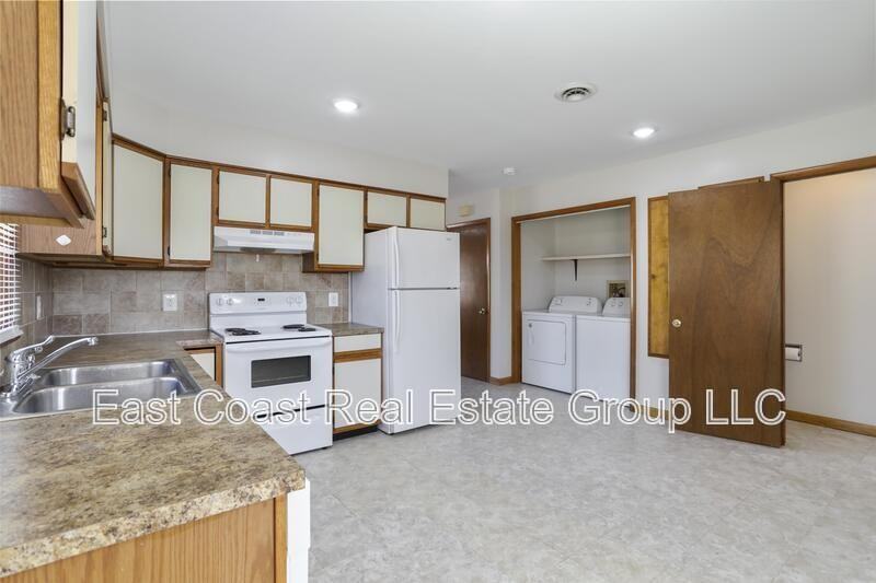 4 Fleming Dr #B - Photo 4 of 12