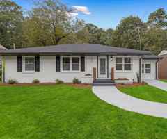 featured image of 2933 Cloverhurst Dr