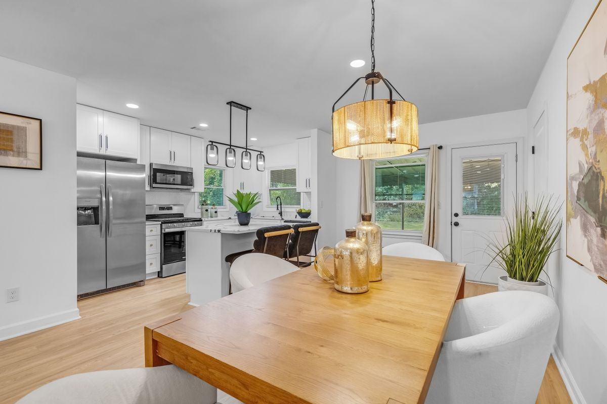 2933 Cloverhurst Dr - Photo 7 of 29