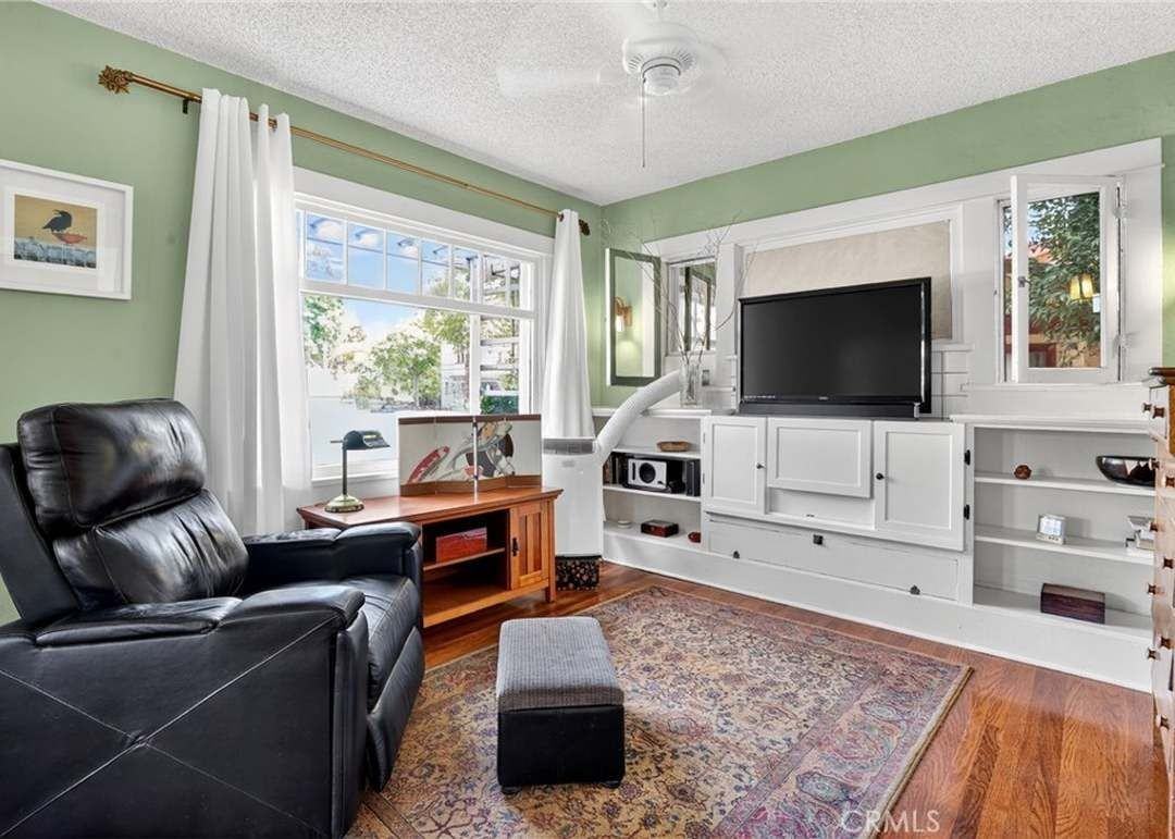 3174 Mulberry St - Photo 4 of 18