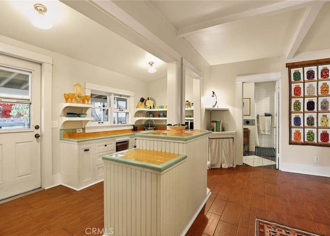 3174 Mulberry St - Photo 6 of 18