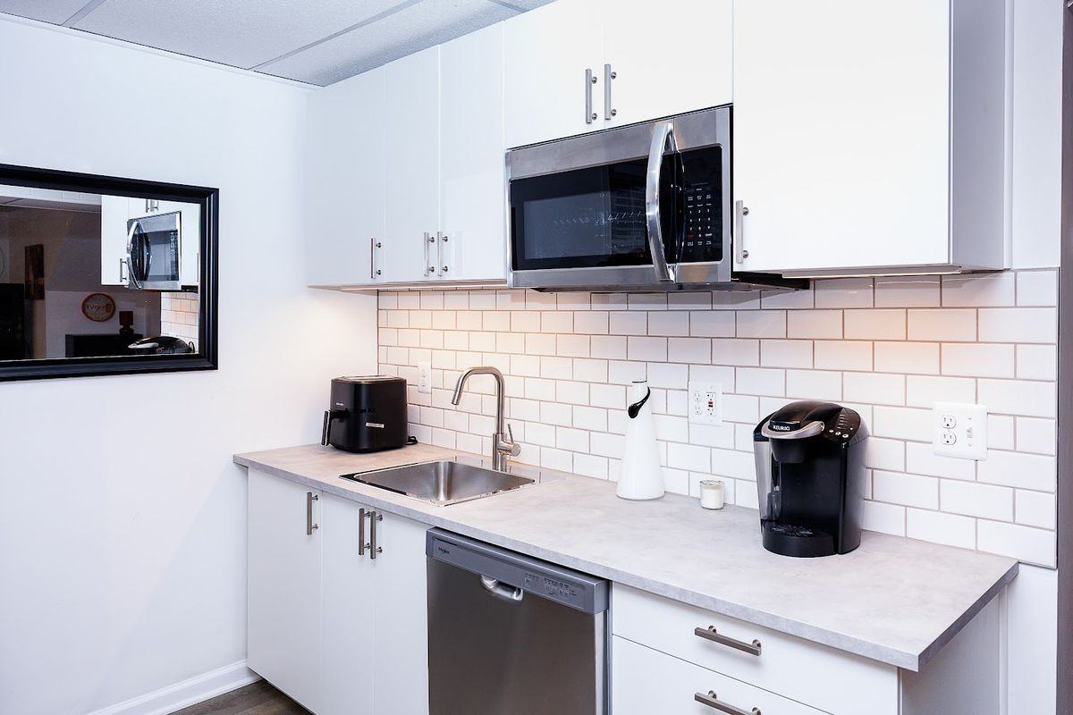 7286 Earlys Rd - Photo 4 of 22