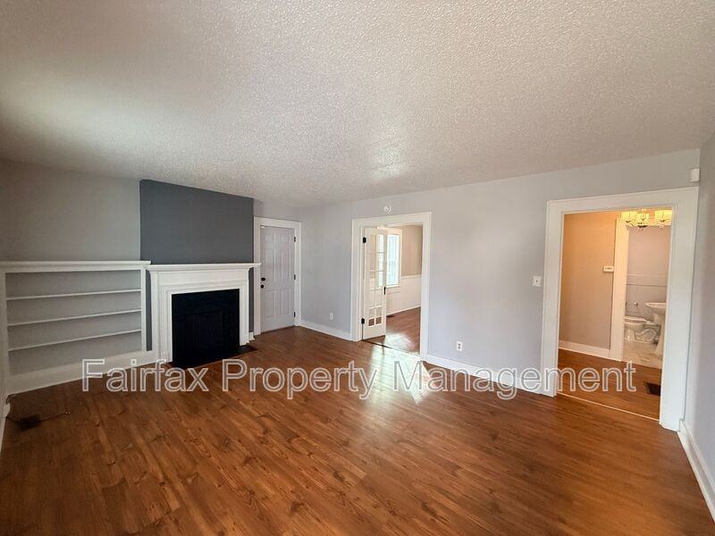 315 Georgia Ave - Photo 3 of 25
