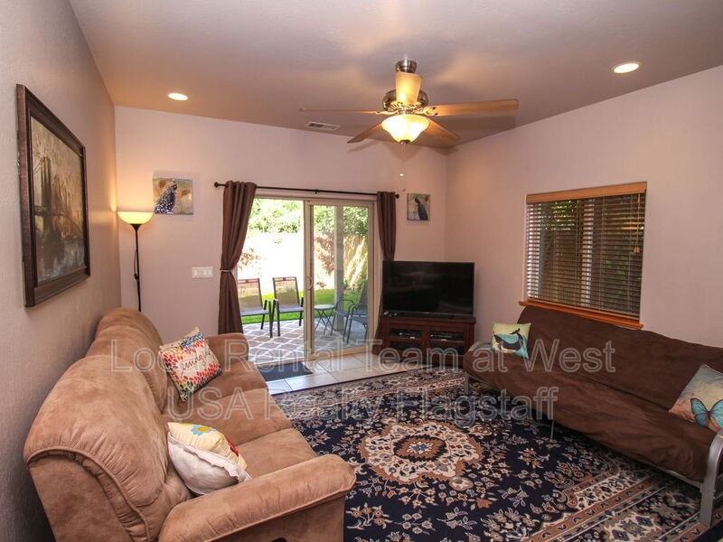 2325 N East St - Photo 2 of 11