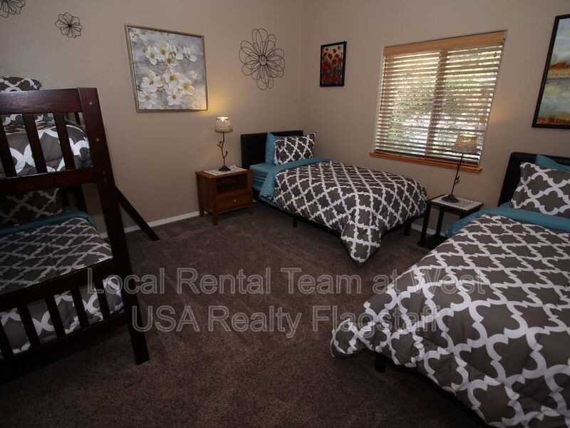 2325 N East St - Photo 6 of 11