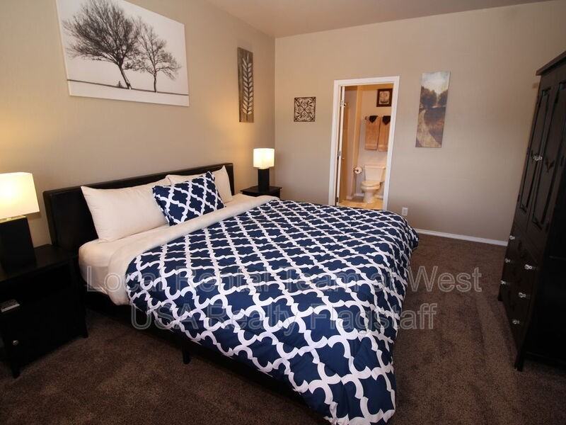 2325 N East St - Photo 7 of 11