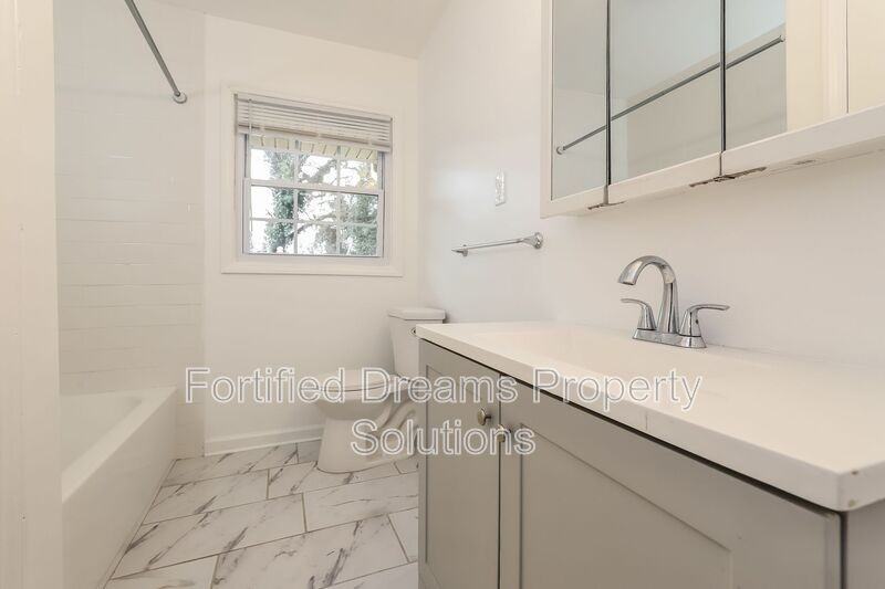 5805 Highlawn Dr - Photo 6 of 21