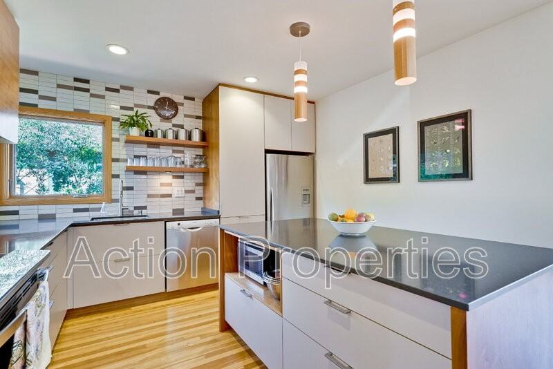 360 Velarde St - Photo 6 of 32