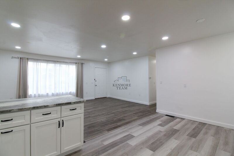 608 Torbett St - Photo 4 of 15