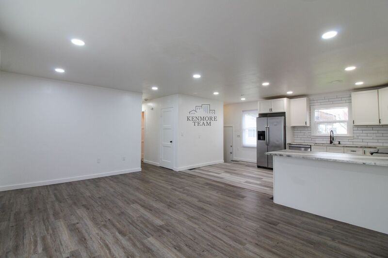 608 Torbett St - Photo 5 of 15